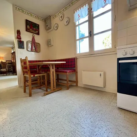 Holiday home Maison 5 Pieces Pres De La Avec Jardin Clos A - 8 Couchages - Fr-1-246a-175