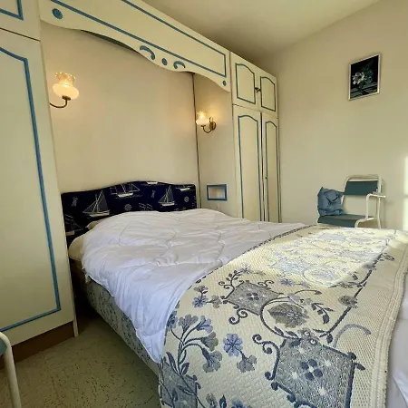 Maison 5 Pieces Pres De La Avec Jardin Clos A - 8 Couchages - Fr-1-246a-175